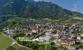 Luftaufnahme: Residence am Sonnenhang in Dorf Tirol, Südtirol